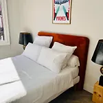 Chez Julien - Castle View Apartamento Lourdes
