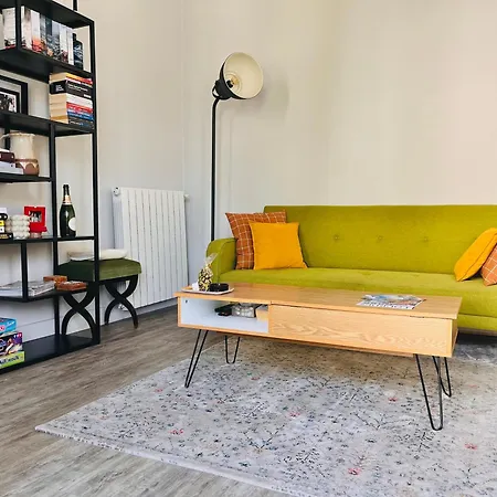 Chez Julien - Castle View Apartament Lourdes